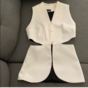 Top with side cutouts